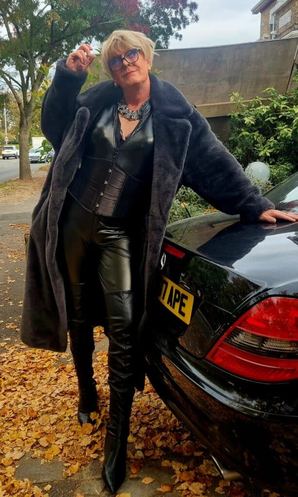 Dominatrix Claudia Strict TV Mistress Surrey